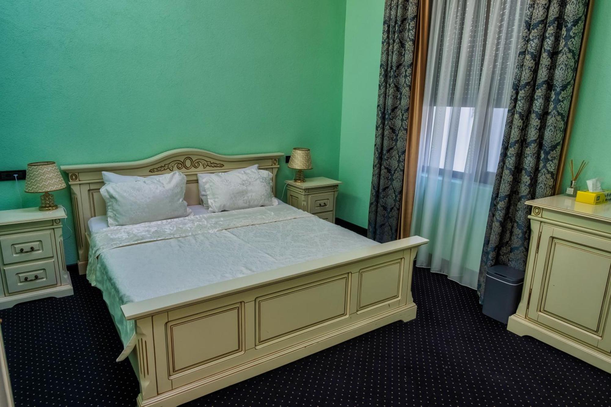 Jmr Royal -Luxury Rooms & Private Sauna Констанца Экстерьер фото