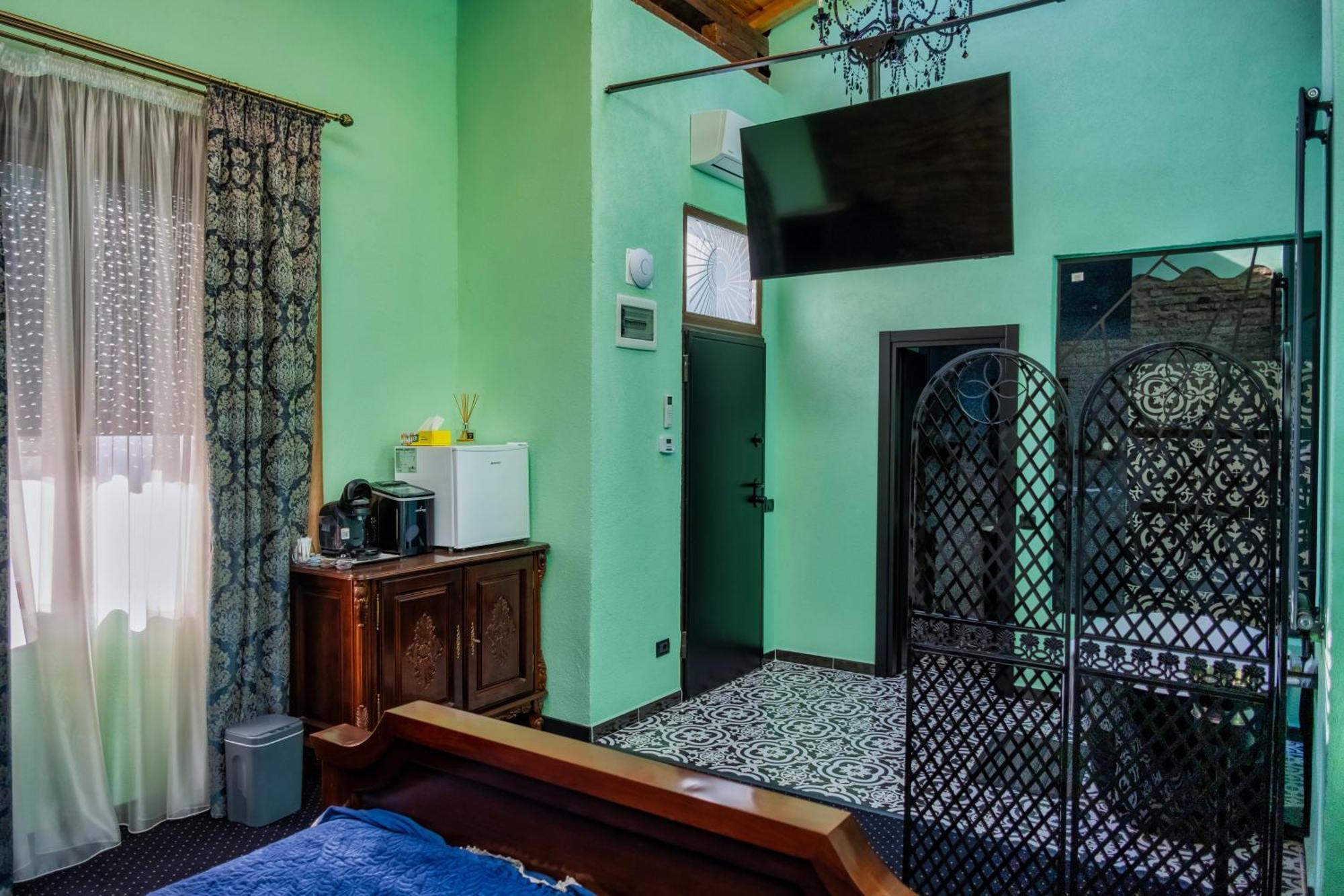 Jmr Royal -Luxury Rooms & Private Sauna Констанца Экстерьер фото