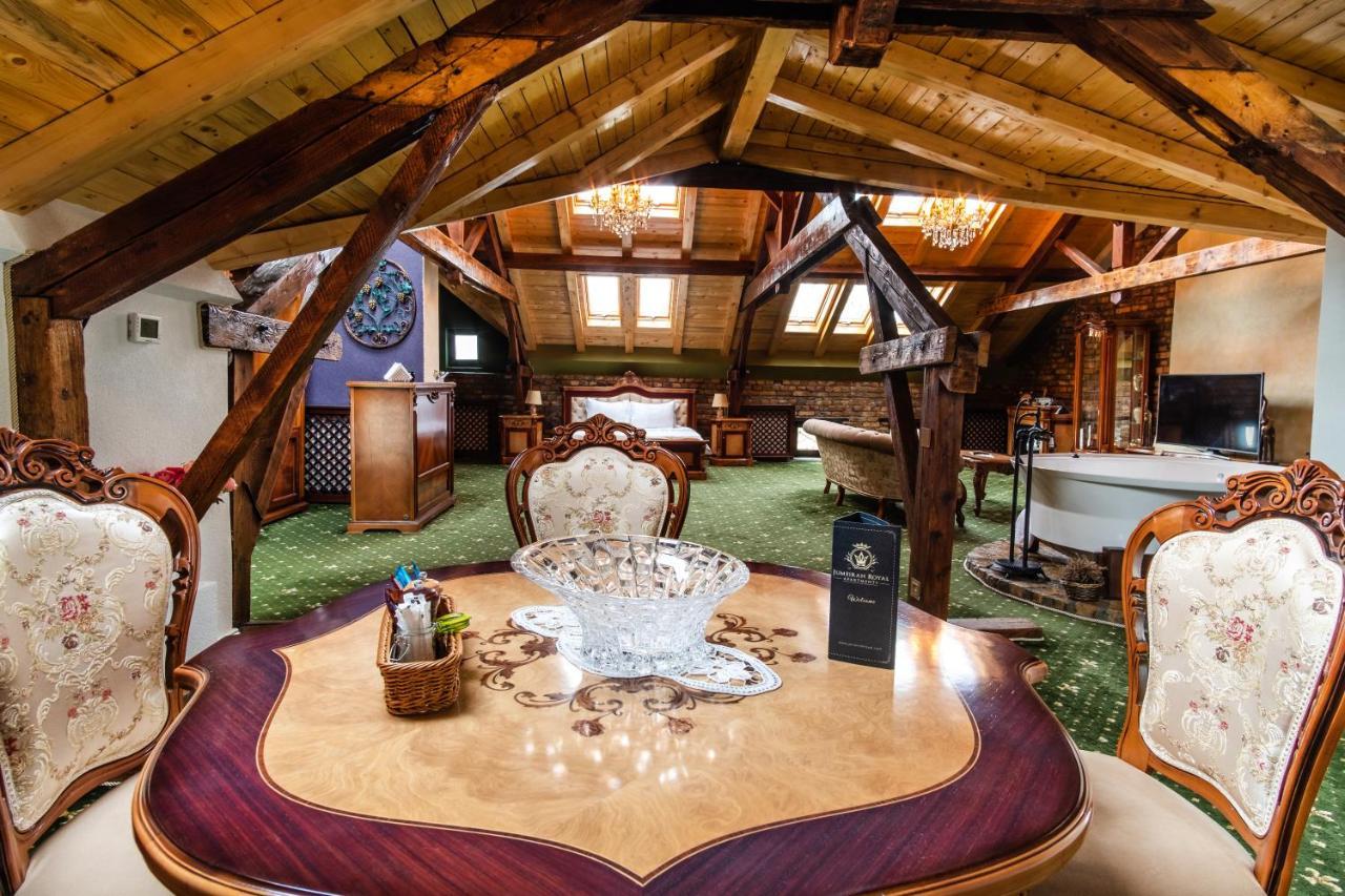 Jmr Royal -Luxury Rooms & Private Sauna Констанца Экстерьер фото