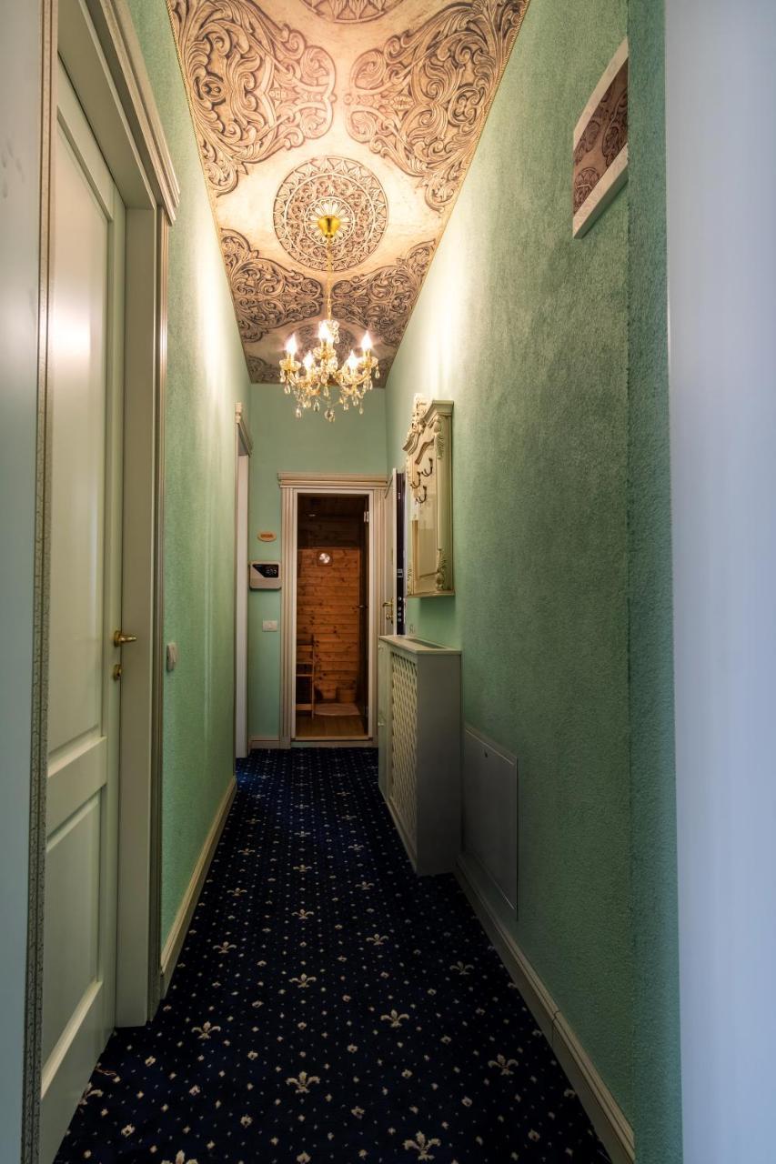 Jmr Royal -Luxury Rooms & Private Sauna Констанца Экстерьер фото