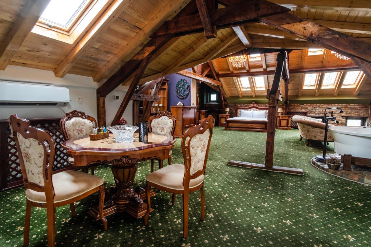 Jmr Royal -Luxury Rooms & Private Sauna Констанца Экстерьер фото