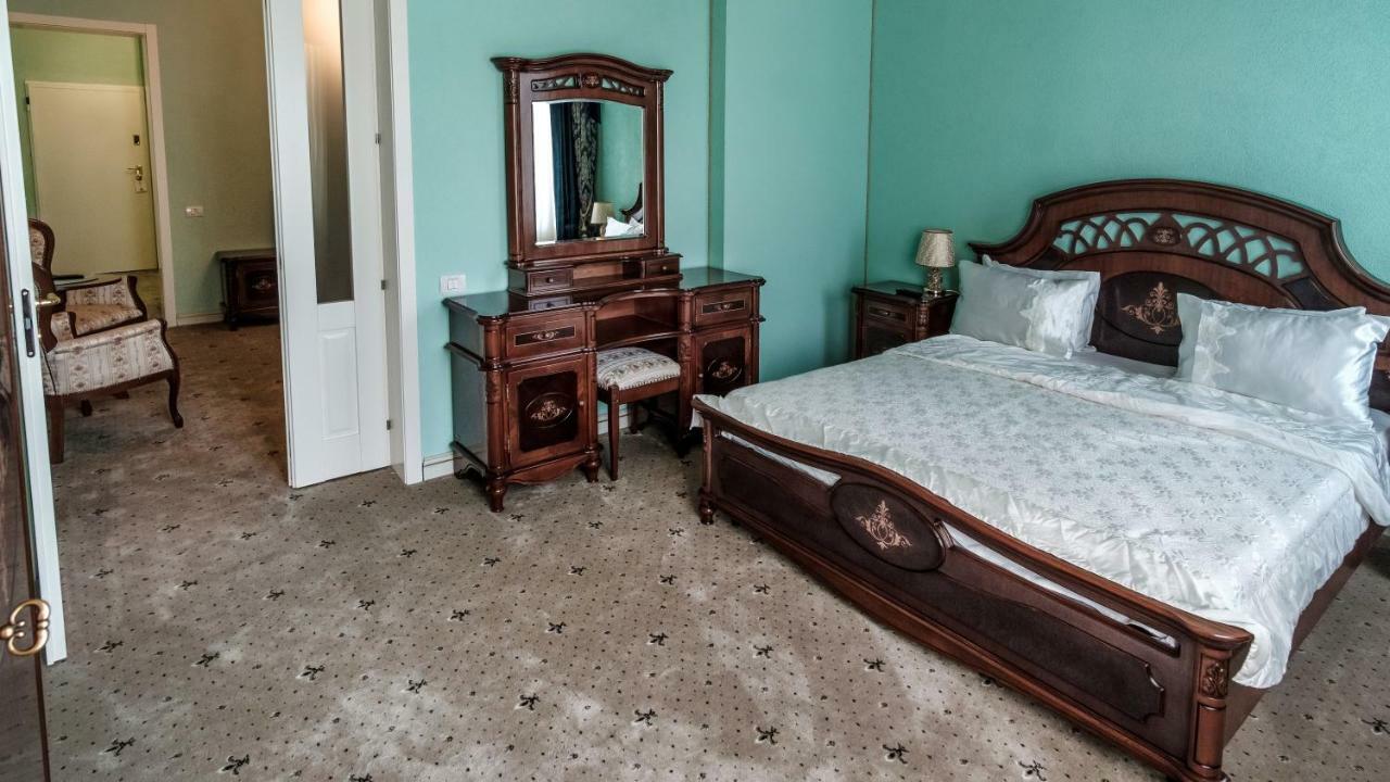 Jmr Royal -Luxury Rooms & Private Sauna Констанца Экстерьер фото