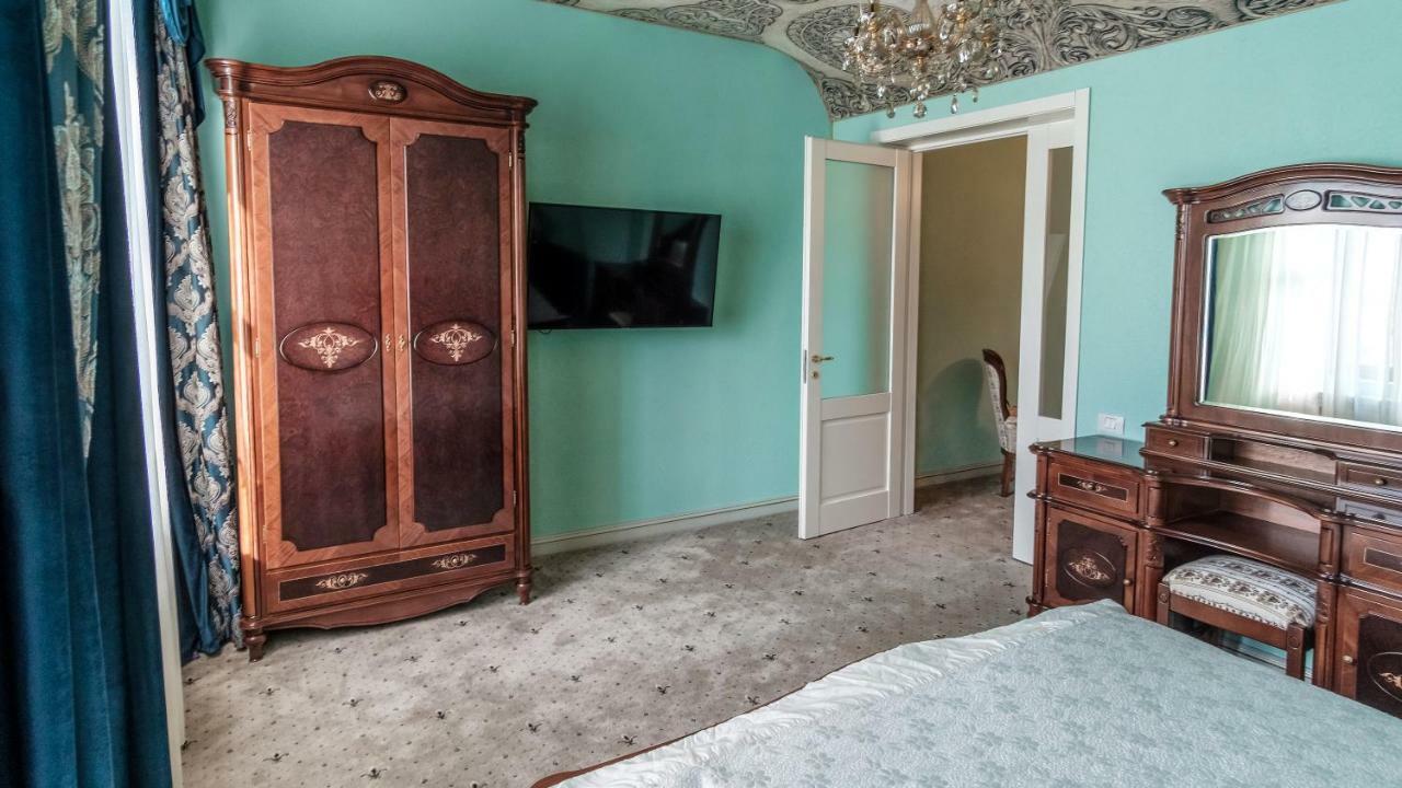 Jmr Royal -Luxury Rooms & Private Sauna Констанца Экстерьер фото